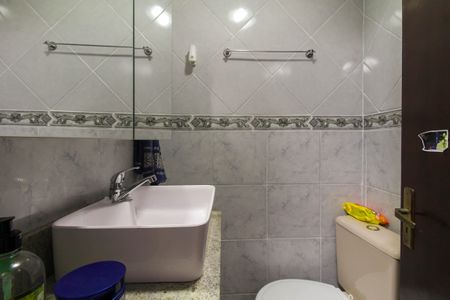 Casa de condomínio à venda com 94m², 2 quartos e 1 vagaLavabo da Sala