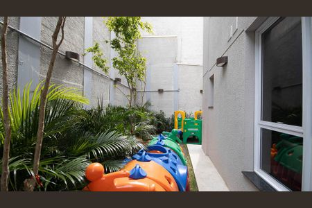 Apartamento para alugar com 29m², 1 quarto e sem vaga Apartamento para alugar com 29m², 1 quarto e sem vagaÁrea comum - Playground