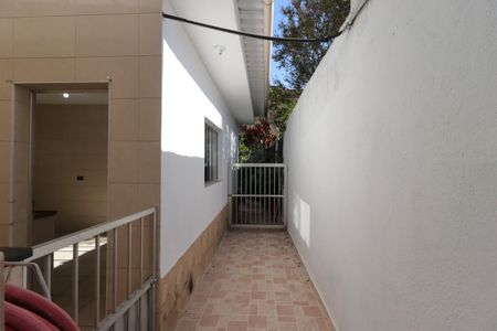 Casa para alugar com 40m², 1 quarto e sem vagaQuintal