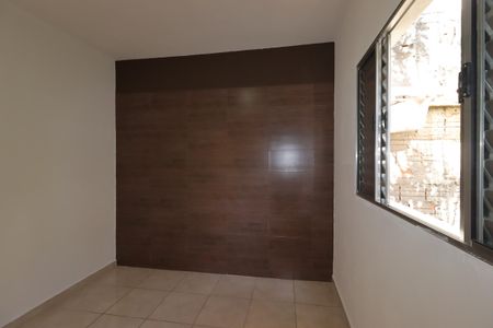 Casa para alugar com 40m², 1 quarto e sem vagaQuarto