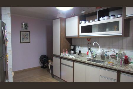 Casa à venda com 200m², 4 quartos e 4 vagas