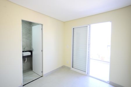 Casa à venda com 145m², 3 quartos e 2 vagasSuíte