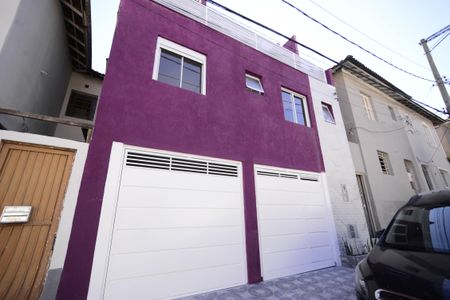 Casa à venda com 145m², 3 quartos e 2 vagasFachada