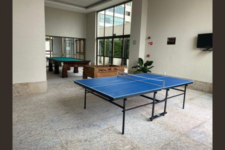 Apartamento para alugar com 286m², 4 quartos e 4 vagas