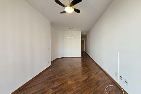 Apartamento à venda com 98m², 3 quartos e 2 vagas Apartamento à venda com 98m², 3 quartos e 2 vagasSala