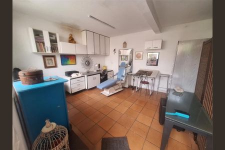 Casa à venda com 200m², 3 quartos e 2 vagas