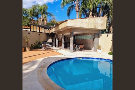 Casa à venda com 407m², 4 quartos e 2 vagas