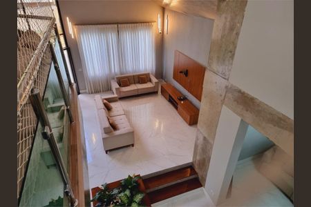 Casa à venda com 407m², 4 quartos e 2 vagas