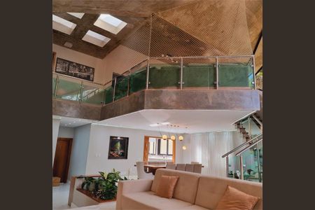 Casa à venda com 407m², 4 quartos e 2 vagas