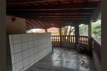 Casa à venda com 228m², 3 quartos e 2 vagas