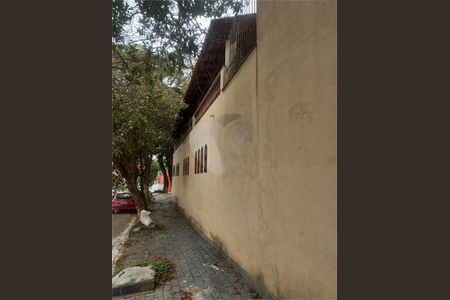 Casa à venda com 228m², 3 quartos e 2 vagas