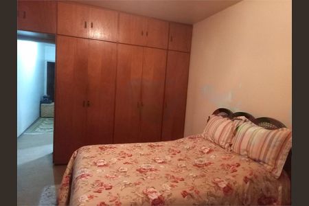 Casa à venda com 228m², 3 quartos e 2 vagas