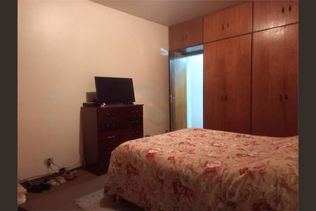 Casa à venda com 228m², 3 quartos e 2 vagas