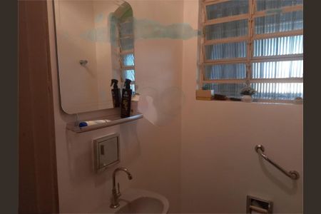 Casa à venda com 228m², 3 quartos e 2 vagas