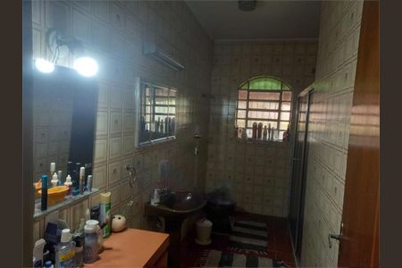 Casa à venda com 228m², 3 quartos e 2 vagas