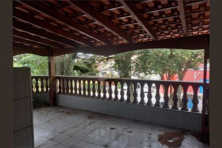 Casa à venda com 228m², 3 quartos e 2 vagas