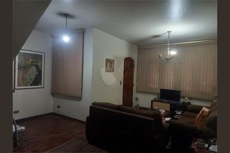 Casa à venda com 228m², 3 quartos e 2 vagas