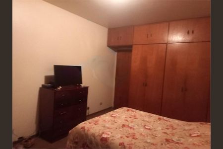 Casa à venda com 228m², 3 quartos e 2 vagas