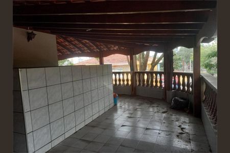 Casa à venda com 228m², 3 quartos e 2 vagas