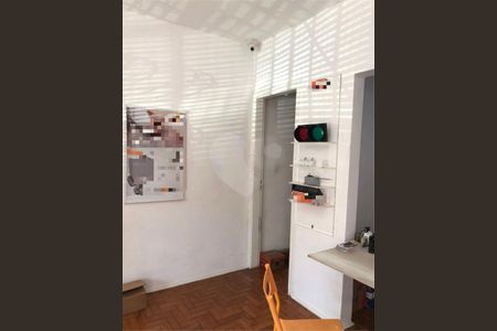 Casa à venda com 180m², 2 quartos e 2 vagas