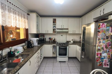 Casa à venda com 287m², 3 quartos e 4 vagas Casa à venda com 287m², 3 quartos e 4 vagasCozinha