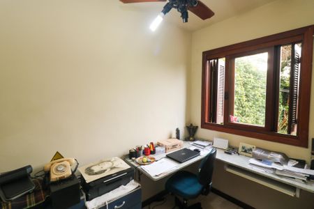 Casa à venda com 287m², 3 quartos e 4 vagas Casa à venda com 287m², 3 quartos e 4 vagasQuarto de Serviço