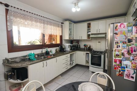 Casa à venda com 287m², 3 quartos e 4 vagas Casa à venda com 287m², 3 quartos e 4 vagasCozinha