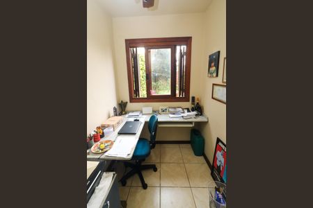 Casa à venda com 287m², 3 quartos e 4 vagas Casa à venda com 287m², 3 quartos e 4 vagasQuarto de Serviço