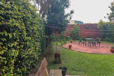 Casa à venda com 287m², 3 quartos e 4 vagas Casa à venda com 287m², 3 quartos e 4 vagasVista do Quarto de Serviço