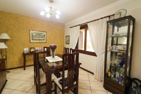 Casa à venda com 287m², 3 quartos e 4 vagas Casa à venda com 287m², 3 quartos e 4 vagasSala de Jantar