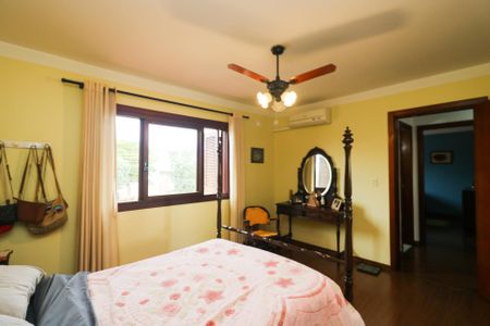 Casa à venda com 287m², 3 quartos e 4 vagas Casa à venda com 287m², 3 quartos e 4 vagasSuíte