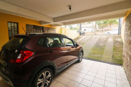 Casa à venda com 287m², 3 quartos e 4 vagas Casa à venda com 287m², 3 quartos e 4 vagasGaragem