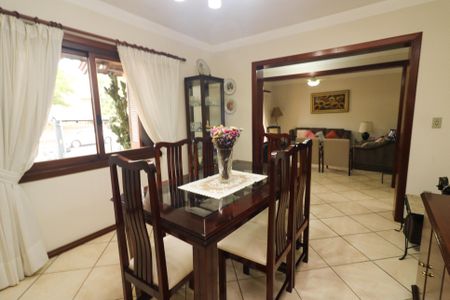 Casa à venda com 287m², 3 quartos e 4 vagas Casa à venda com 287m², 3 quartos e 4 vagasSala de Jantar