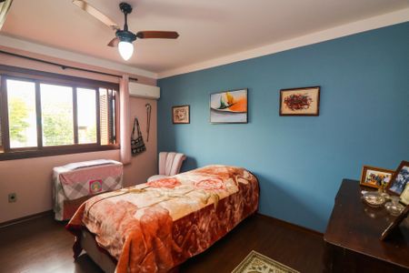 Casa à venda com 287m², 3 quartos e 4 vagas Casa à venda com 287m², 3 quartos e 4 vagasQuarto 1