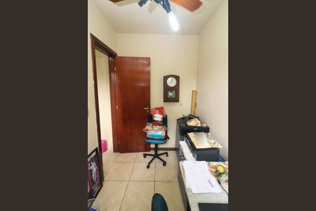 Casa à venda com 287m², 3 quartos e 4 vagas Casa à venda com 287m², 3 quartos e 4 vagasQuarto de Serviço