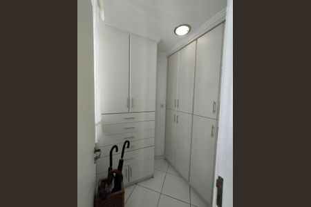 Apartamento à venda com 174m², 3 quartos e 2 vagas Apartamento à venda com 174m², 3 quartos e 2 vagasDispensa