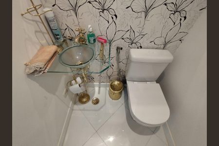 Apartamento à venda com 174m², 3 quartos e 2 vagas Apartamento à venda com 174m², 3 quartos e 2 vagasLavabo