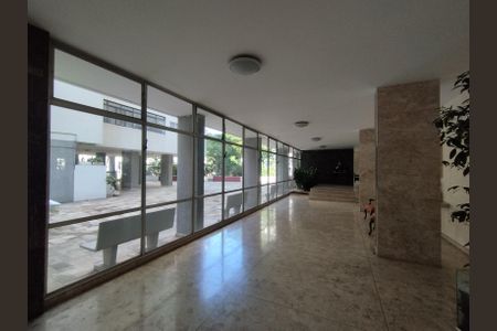 Apartamento à venda com 174m², 3 quartos e 2 vagas Apartamento à venda com 174m², 3 quartos e 2 vagasÁrea comum