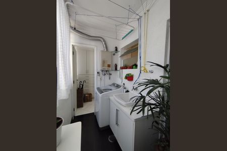 Apartamento à venda com 174m², 3 quartos e 2 vagas Apartamento à venda com 174m², 3 quartos e 2 vagasÁrea de Serviço