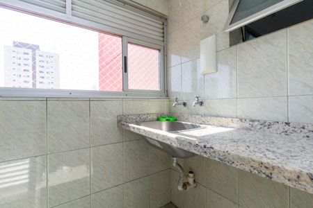 Apartamento para alugar com 60m², 3 quartos e 1 vagaÁrea de Serviço