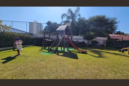 Apartamento para alugar com 60m², 3 quartos e 1 vagaÁrea comum - Playground
