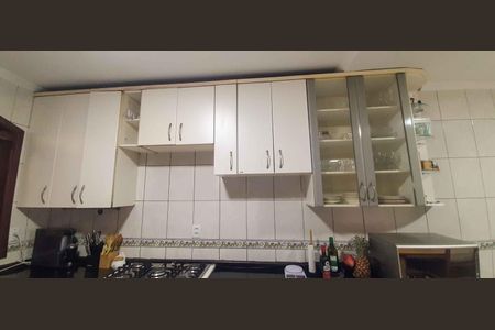 Casa à venda com 196m², 3 quartos e 3 vagas Casa à venda com 196m², 3 quartos e 3 vagasCozinha