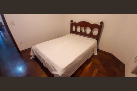 Casa à venda com 196m², 3 quartos e 3 vagas Casa à venda com 196m², 3 quartos e 3 vagasQuarto 1