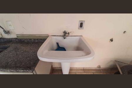 Casa à venda com 196m², 3 quartos e 3 vagas Casa à venda com 196m², 3 quartos e 3 vagasEspaço Gourmet