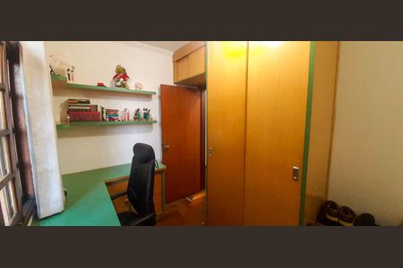 Casa à venda com 196m², 3 quartos e 3 vagas Casa à venda com 196m², 3 quartos e 3 vagasQuarto 2