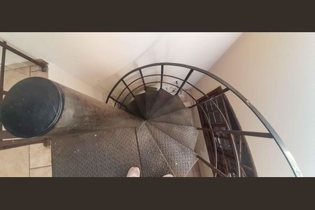 Casa à venda com 196m², 3 quartos e 3 vagas Casa à venda com 196m², 3 quartos e 3 vagasEspaço Gourmet