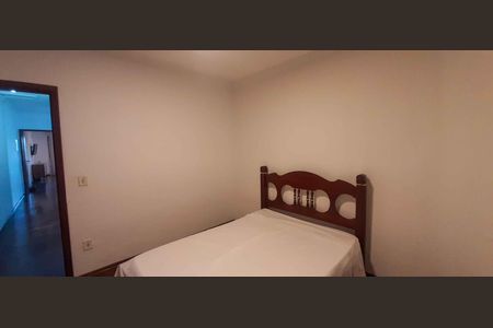 Casa à venda com 196m², 3 quartos e 3 vagas Casa à venda com 196m², 3 quartos e 3 vagasQuarto 1