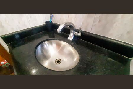 Casa à venda com 196m², 3 quartos e 3 vagas Casa à venda com 196m², 3 quartos e 3 vagasBanheiro da Suíte