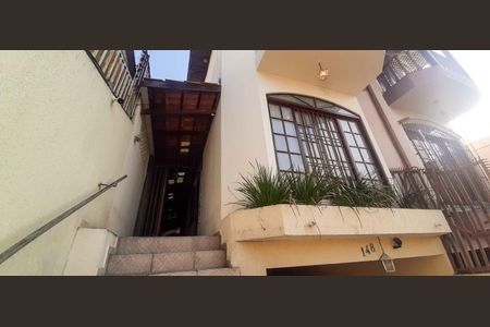 Casa à venda com 196m², 3 quartos e 3 vagas Casa à venda com 196m², 3 quartos e 3 vagasGaragem