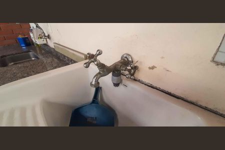 Casa à venda com 196m², 3 quartos e 3 vagas Casa à venda com 196m², 3 quartos e 3 vagasEspaço Gourmet